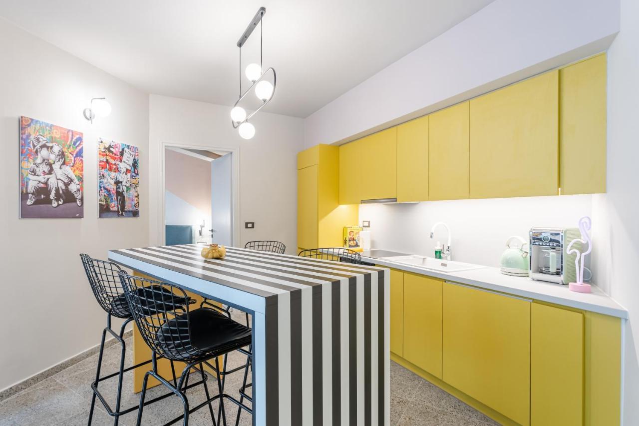 Pop Art Homm In Groovy Koukaki Apartamento Atenas Exterior foto
